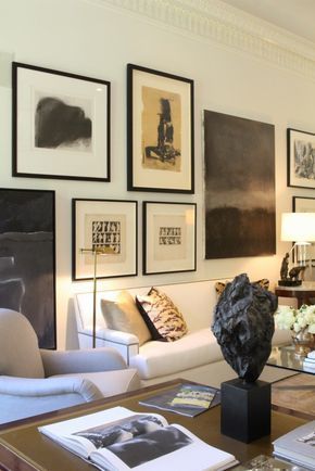 Art Wall Gallery Living Rooms, Black And White Art Wall, Abstract Art Gallery Wall, Gallery Wall Mixed Frames, Art Wall Office, Black Frame Gallery Wall, Gallery Wall Living Room Ideas, Modern Art Gallery Wall, Photo Art Wall