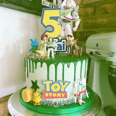 Buzz Light Year Cake, Buzz And Woody Birthday Cake, Buzz Lighter Cake, Buzz Lightyear Smash Cake, Simple Buzz Lightyear Cake, Buzz Lightyear Cake Buttercream, Store Bought Cake, Personalized Cakes, Light Year