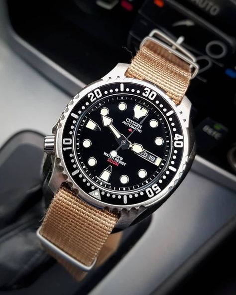 Citizen #ny0040 is a budget diver about on par, if not better than the tried and true Seiko SKX, in a lot of ways. Also has a crown on the lefthand side for all you lefties out there. A nice unique little touch. 😄⠀ ⠀ [📸 : @watchbonobo] Citizen Ny0040, Jdm Watches, Seiko Skx, Citizen Watches, Orient Watch, Citizen Watch, Seiko Watches, Diver, Rolex Watches