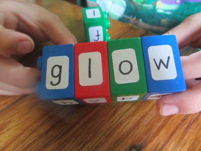 DIY Phonics Manipulatives with Duplo® Blocks-The Unlikely Homeschool Phonics Manipulatives, Phonics Rules, Teaching Spelling, Toddler Education, Literacy Lessons, Preschool Literacy, Lego Blocks, Teaching Phonics, Learn Crafts