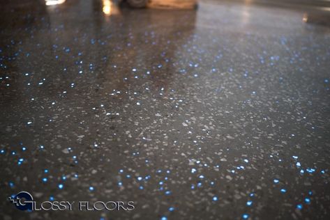 Polished Concrete Design Ideas with glow in the dark rocks. Loving this one! Dark Epoxy Floor, Glow In The Dark Epoxy, Glow In The Dark Rocks, Glitter Floor, Acid Stained Concrete Floors, Exposed Aggregate Concrete, Aggregate Concrete, Barber Shop Interior, Polished Concrete Floors