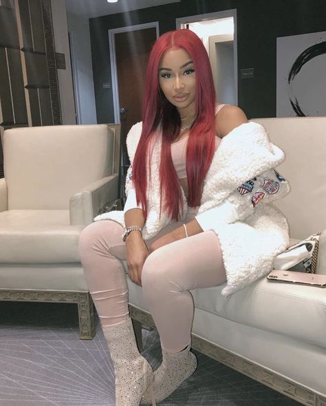 Karin Jinsui Instagram, Cake Red Velvet, Karin Jinsui, Instagram Model Outfits, Da Brat, Anime Inspired Outfits, Instagram Outfits, Closet Fashion, Baddie Outfits Casual