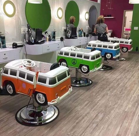 Amazingly cute VW camper chairs in a kids hair salon. Kids Barber Shop, Old Fashion Barber Shop, Kids Hair Salon, Kids Barber, Hair Dressers, Van Volkswagen, Kids Salon, Guys Grooming, Van Vw