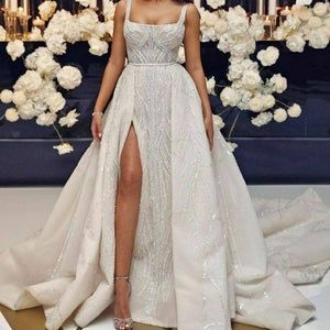 Wedding Dress With Tulle Skirt Overlay, Batanes Wedding, Wedding Dresses Square Neck, Elegant Wedding Dresses, African Prom Dresses, Chapel Train, Elegant Wedding Dress, Make Color, Bridal Gown