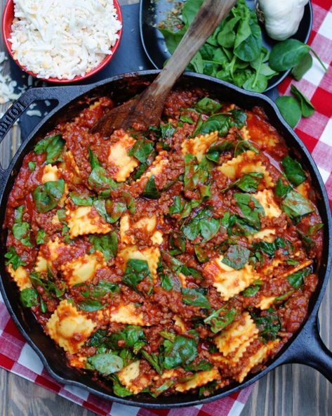 One Dish Beefy Baked Ravioli - southern discourse Lasagna Video, Cheesy Ravioli, Beef Ravioli, Southern Discourse, Baked Ravioli, Cast Iron Skillet Cooking, Comfort Pasta, Ravioli Bake, Beef Sauce