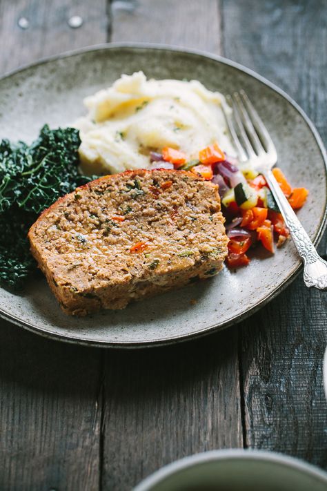 Roasted Vegetable Turkey Meatloaf Meatloaf Photography, Meatloaf Food Photography, Leftover Meatloaf, Turkey Meatloaf Recipes, Classic Meatloaf, Turkey Meatloaf, Empanadas Recipe, Mashed Sweet Potatoes, Budget Meals