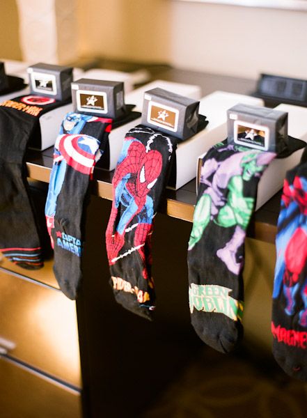 Subtle Marvel Wedding, Nerdy Groomsmen Gifts, Marvel Wedding Ideas, Marvel Wedding Theme, Superhero Wedding Theme, Avengers Wedding, Comic Wedding, Sock Ideas, Marvel Wedding