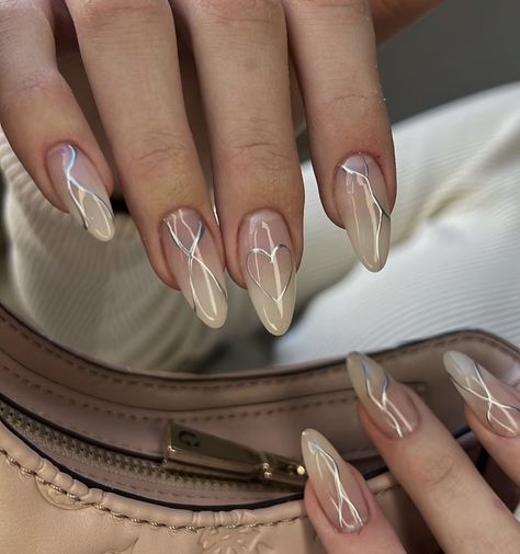 #nailart #nailartideas Simple Metallic Nails, Sade Nails Art, Manicure Inspiration, Casual Nails, Pretty Gel Nails, Metallic Nails, Get Nails, Nails Desing, Nail Polish Designs