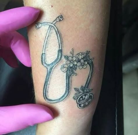 Stethoscope Tattoo, Tricep Tattoos, Medical Tattoo, Nurse Tattoo, 3 Tattoo, Bff Tattoos, Awesome Tattoos, Sleeve Tattoos For Women, Mom Tattoos