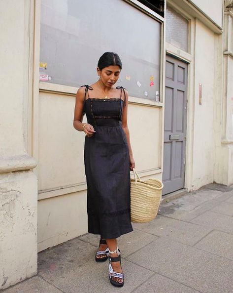 Monikh Dale in the Wyoming Dress. Simple Swimwear, Monikh Dale, Budget Ideas, Summer Handbags, Swimwear Trends, Summer Capsule Wardrobe, Modern Wardrobe, Trending Handbag, Spring Summer Outfits