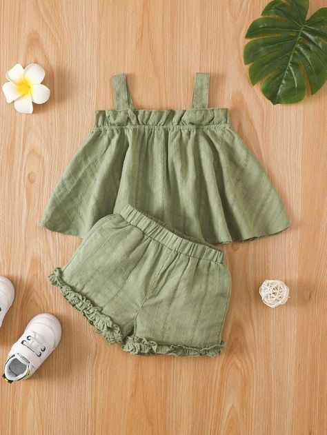 https://youtu.be/1gYsBdVcGz8 Baby Frock Design, Crochet Baby Frock, Cotton Frocks For Kids, Shorts For Kids, Toddler Wearing, Green Cute, Kids Dress Patterns, Kids Dress Wear