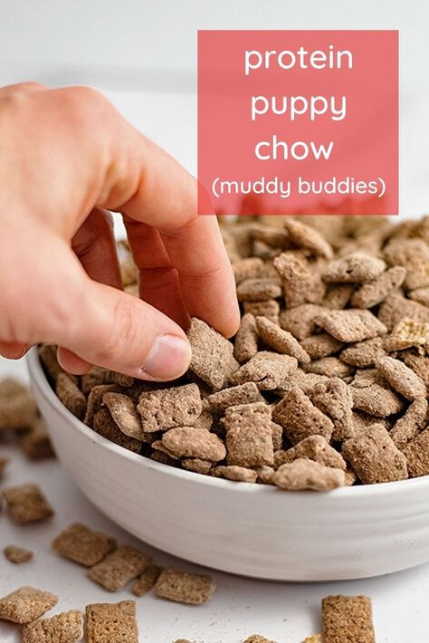 Protein puppy chow (muddy buddies) is the perfect holiday snack! Made with chocolate, peanut butter and protein powder, this healthy version of puppy chow is just like you remember as a kid with a healthy twist! This will disappear quickly, especially at parties! Naturally gluten free, dairy free and vegan! Protein Puppy Chow, Chow Recipe, Puppy Chow Recipes, High Protein Desserts, Gluten Free Protein, Muddy Buddies, Protein Treats, No Calorie Snacks, Protein Powder Recipes