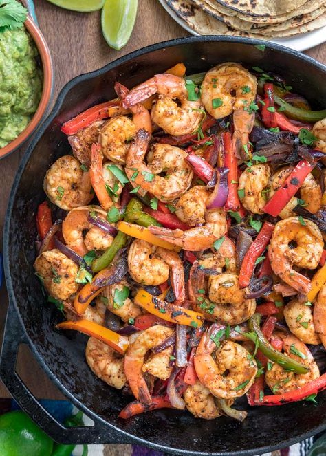 Grilled Shrimp Fajitas, Crunchy Shrimp, Seafood Tacos, Shrimp Fajita Recipe, Seasoned Shrimp, Beach Recipes, Fajita Marinade, Energy Food, Shrimp Fajitas