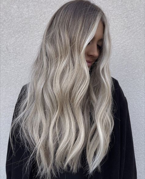 Cool Blonde Hair Balayage, Ash Lived In Blonde, Root Smudge Ash Blonde, Blond Hair Inspo Highlights, Ash Dimensional Blonde, Ashy Roots Blonde Hair, Ashy Blonde Hair With Money Piece, Dementional Hair Dark Brown, Level 7 Ash Blonde