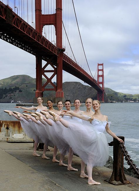 San Francisco Ballet dancers pose under the Golden Gate Bridge in honor of the Bridge's 75th Anniversary (© Eric Tomasson) Dancer Inspiration, Dancers Pose, San Francisco Ballet, Dance Studios, Ballet Posters, Dance Project, Ballet Beauty, Ballet Poses, Dance Like No One Is Watching