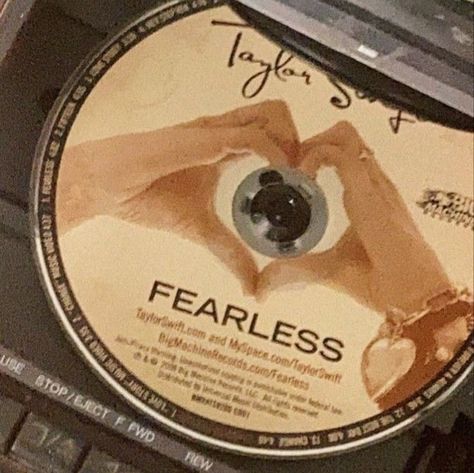 Taylor Swift Fearless Album, Fearless Album, Taylor Swift Merch, Aesthetic Era, Estilo Taylor Swift, Taylor Swift Fearless, Taylor Swift Album, Taylor Swift Wallpaper, It Gets Better