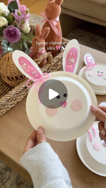 Deborah Trette on Instagram: "diy bunny plate favors🐰 an adorable gift idea for  classmates, friends or neighbors this spring!

You’ll need 7in paper plates, cardstock, glitter + little bit of hot glue. Glitter: @laurenglassdesigns ✨

save and share! 🫶🏻

#diy #diycraft #diyeaster #easter #easterdecor #easterideas #eastercrafts #gift #giftidea #diygift #partyideas #partyfavors #easterparty" Gift Ideas For Classmates, Toddler Class Easter Gift Ideas, Bunny Cups Diy, Classmates Gifts, Diy Bunny, Bunny Plates, Diy Decor Crafts, Instagram Diy, Easter Crafts Diy