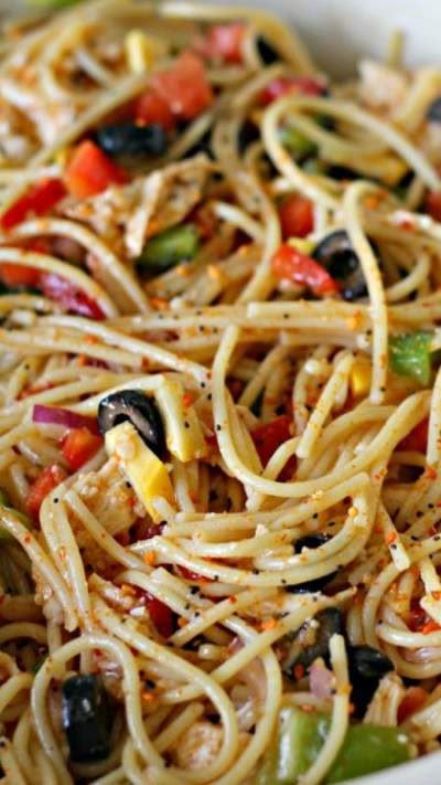 Pasta With Italian Dressing, Salad Coleslaw, Resep Pasta, Spaghetti Salad, Resep Salad, Salad Pasta, Cold Salad, Fettuccine Alfredo, Pasta Salad Recipes