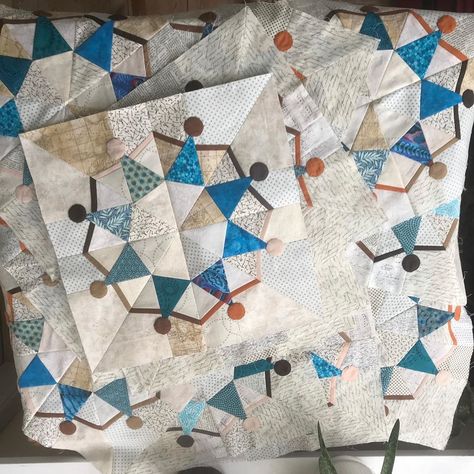 Birgitta on Instagram: “Well Done me! 15 sisterhood blocks done. 120 little heads to applique. Lots of paper to remove (still two to rip). Now the Quilt sandwich…” Quilt Pattern Free, Scrap Projects, It Takes A Village, Swap Ideas, Takes A Village, Quilting Blocks, Well Done, Quilt Patterns Free, Pattern Free