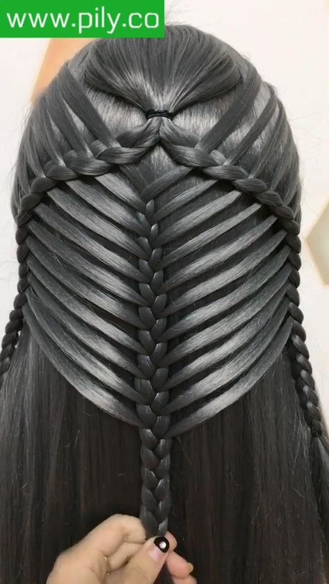 Braided Hair Tutorial, Hair School, Beautiful Braided Hair, Hair Braid Videos, Hair Tutorials Easy, Hair Tutorials For Medium Hair, Hair Up Styles, Hair Ponytail Styles, Braided Hair