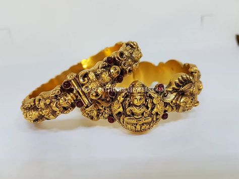 Gold Temple Bangles From Kothari Jewellery Gold Nakash Bangles, Temple Bangles, Antic Jewellery, Bangle Collection, Golden Bangles, Gold Temple Jewellery, Mandala Designs, Bangles Design, South Indian Jewelry