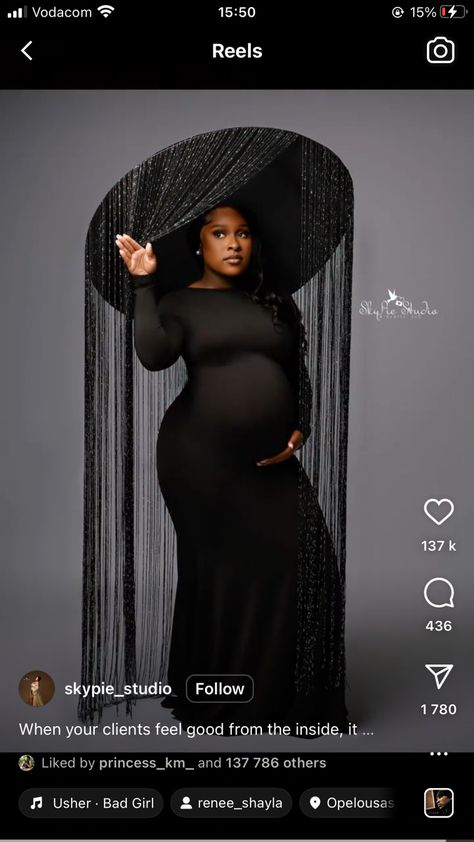 Hood Maternity Shoot, Maternity Photography All Black, Royalty Maternity Photoshoot Black Women, Afrocentric Maternity Shoot, Black Maternity Robe Photoshoot, Oversized Hat, Maternity Photography Poses, Pregnancy Shoot, Maternity Pictures