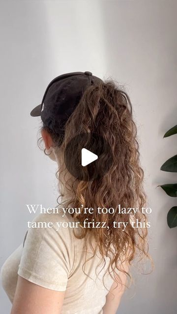 Jennie 🌷 | Curly Hair Care and Simple Hairstyle Tutorials on Instagram: "When I’m too lazy to tame the frizz, a cap style is my go-to this time of year!   #capstyle #hairstyleinspo #baseballcaphairstyle #caphairstyle #hikinghairstyle #curlyhair #frizzyhair #frizzyhairdontcare #gymhair #workouthairstyle" Baseball Cap With Curly Hair, Curly Hair Baseball Cap Hairstyles, Jennie Curly Hair, Cap With Curly Hair, Curly Hair Beanie, Hiking Hair Styles, Baseball Cap Hairstyles, Cap Hairstyles, Grey Curly Hair