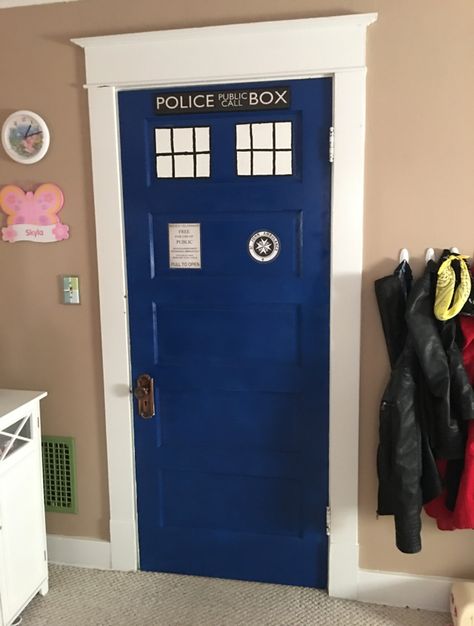 Tardis Door, Kids Police, Themed Kids Room, Surprise Her, Party Hardy, Cars Room, Kids Rooms Diy, Police Box, Boys Bedrooms