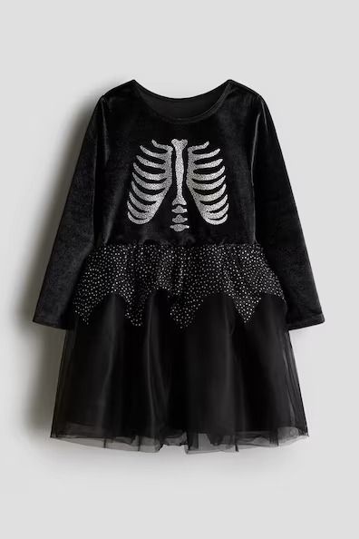 Kids’ Clothes | Kids’ Fashion | H&M US Girls Halloween Outfits, Kids Activewear, Kids Dress Up, Printed Jersey, Girls Halloween, Maternity Swimwear, Halloween Outfit, Cardigan Sweater Jacket, Dance Dress