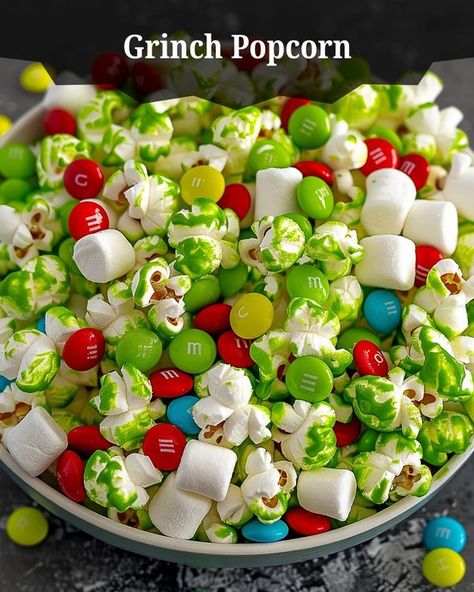 Recipes Vista | Grinch Popcorn | Facebook Grinch Themed Movie Night Snacks, Grinch Themed Snacks For Kids, Grinch Dinner Ideas, Grinch Menu Ideas, Grinch Themed Snacks, Grinch Movie Night Food, Friendmas Ideas, Grinch Appetizers, Grinch Foods