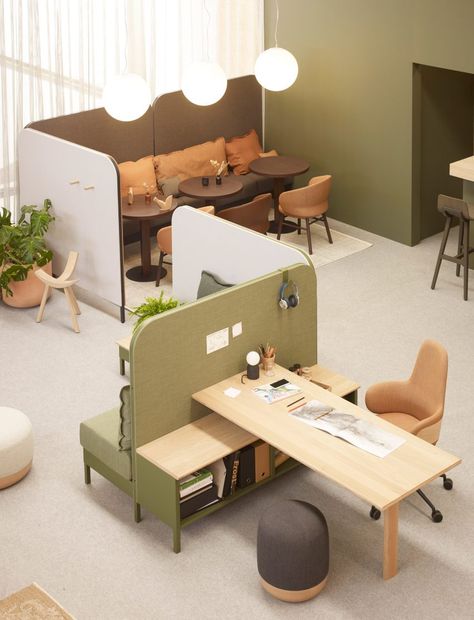 The system houses both formal and informal working areas. Layout System, Space Layout, Design Desks, Modular Office Furniture, Modular Office, Workplace Design, Seat Design, Modular System, Space Furniture