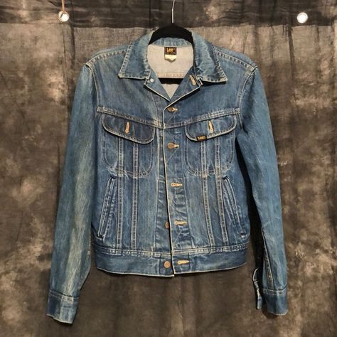 Lee vintage trucker jacket Made in USA Us Man, Trucker Jacket, Blue Jean, Blue Jeans, Denim Jeans, Denim Jacket, Made In Usa, Jewelry Watches, Plus Fashion