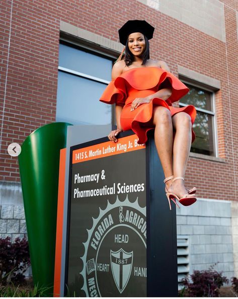 Famu Graduation Pictures, The Company You Keep, Graduation Pics, Graduation Photography Poses, Doctorate, Graduation Photography, Head And Heart, Grad Pics, Future Career