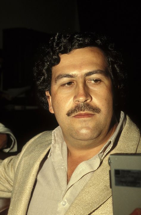 Pablo Escobar at the height of his power. 1988. Pablo Escobar Family, Don Pablo Escobar, Pablo Emilio Escobar, Real Gangster, Mafia Gangster, رعب نفسي, Pablo Escobar, The Godfather, Photo Print