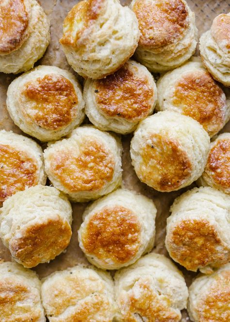 Honey Oat Bread, Buttermilk Biscuits Recipe, Biscuit Recipes, Buttermilk Biscuits, Wood Spoon, Bread Rolls, Daily Bread, Biscuit Recipe, Meat Free