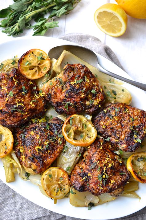 Crispy Lemon & Herb Chicken with Fennel Chicken With Fennel, Chicken Fennel, Pan Chicken Recipes, Fennel Recipes, Chicken Keto, Lemon Herb Chicken, Keto Sides, Slow Cooked Meat, Roasted Fennel