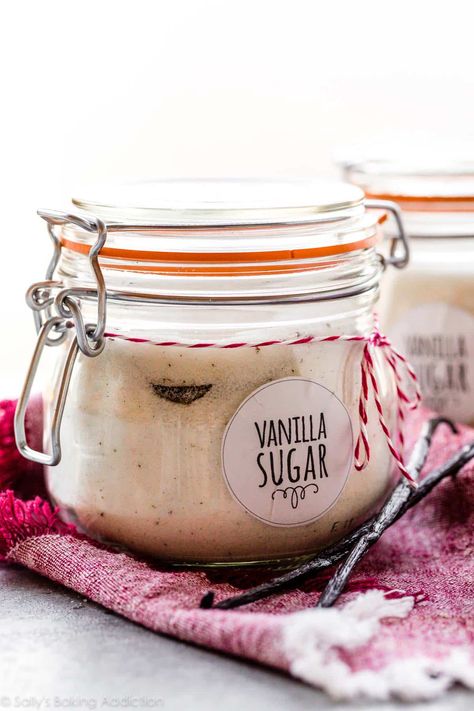 Homemade Vanilla Sugar Vanilla Bean Recipes, Make Vanilla Extract, Diy Foods, Madagascar Vanilla Beans, Homemade Vanilla Extract, Homemade Mixes, Sally's Baking, Vanilla Paste, Flavored Sugar