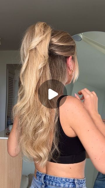 Alina Khafizova on Instagram: "Save it! ✔️I’m obsessed it worked!!!🤩  _________ #simplehairstyles #updohairstyles #updotutorial #bouncyhair #bouncyblowdry" Half Dos For Long Hair, Cute Barrette Hairstyles, Hairstyles Long Hair Easy, Hairstyles Pony, Hairstyles Work, Hairstyle Hacks, Hairstyle 2024, Hairstyles For Work, Kylie Hair