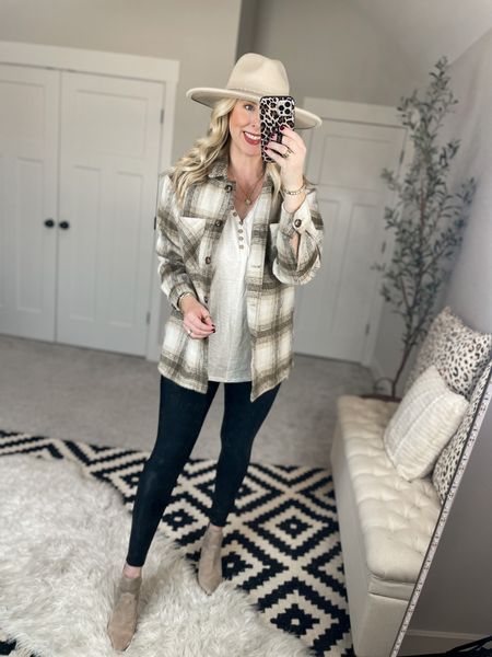 Womens Shacket, White Shacket, Causal Outfits, Faux Leather Leggings, Leather Leggings, Plaid Shirt, Shirt Jacket, Grey And White, Fall Outfits