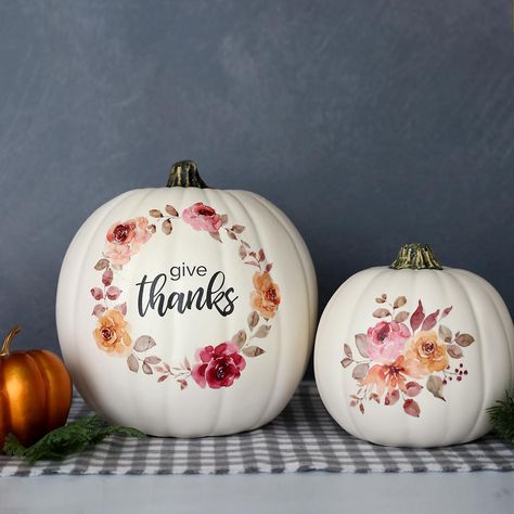 Make a Pretty Floral Pumpkin {with Tattoo Paper!} Halloween Mason Jars Diy, Community Tattoo, Placement Tattoo, Halloween Candy Jar, Pumpkin Wreath Diy, Corks Pumpkin, Candy Corn Crafts, Craft Pumpkins, Temporary Tattoo Paper