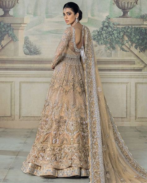 Élan Couture’s Instagram post: “Embrace your inner royal with luxurious heirloom pieces from our bridal couture collection 'La Mariée Royale.' Redefining elegance with…” Elan Bridal, Bridle Dress, Pakistani Wedding Outfits, Pakistani Bridal Dresses, Pakistani Bridal Wear, Custom Wedding Dress, Pakistani Bridal, Bridal Couture, Pakistani Fashion