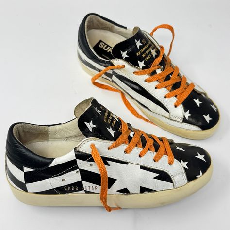 Golden Goose Super Star Leather Sneakers Flagship Print With With Orange Laces Size 35. These Stylish Sneakers Feature The Signature Distressed Leather Design With The Iconic Superstar On The Side. The Vibrant Orange Laces Add A Pop Of Color, Making These Sneakers Perfect For Elevating Any Casual Outfit. A Unique Combination Of Comfort And Fashion, With Subtle Wear That Gives Them A Cool, Lived-In Look. In Good Condition Shoes Golden Goose, Golden Goose Superstar, Goose Shoes, Color Making, Golden Goose Shoes, Super Star, Distressed Leather, Stylish Sneakers, Golden Goose