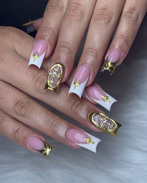 méxico ready ✨ #batonrougenailtech #nails #nailinspo #explore #explorepage #donebyhai #nailinspo2024 #225nailtech #2024nails #nailsofinstagram #nails #nailstagram #nailsnailsnails #nailsoftheday #nailinspiration #birthdaynails #naildesigns #summernails #summernails2024 Bratz Nails, Birthday Nails, Nail Tech, Nails Inspiration, Nail Inspo, Summer Nails, Nail Designs, Nails, Quick Saves