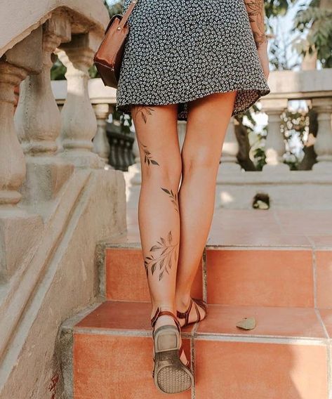 Vine Tattoos, Leg Tattoos Women, Leg Tattoo, Elegant Tattoos, Feminine Tattoos, Simplistic Tattoos, Skin Art, Pretty Tattoos, Thigh Tattoo