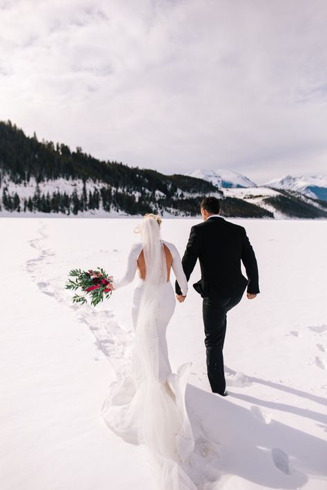 Snowboarding Wedding, Elope Colorado, Dolomites Elopement, Snowboard Wedding, Eloped Wedding, Private Elopement, Snowy Elopement, Dillon Colorado, Elopement Winter