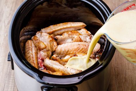 Turkey Wings In Crockpot, Turkey Wing Recipes Crockpot, Wings In Crockpot, Crockpot Turkey Wings, Slow Cooker Turkey Wings, Wings Recipe Crockpot, Deli Meat Recipes, Turkey Wings Recipe, Smothered Turkey Wings