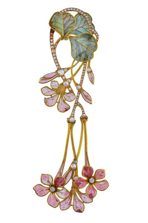 Maison Vever | An Art Nouveau Gold, plique-à-jour enamel and diamond pendant, circa 1908. Art Nouveau Jewelry Box, Art Nouveau Fashion, Art Deco Rings, Temple Jewellery Earrings, Deco Rings, Wood Sorrel, Art Nouveau Necklaces, Bijoux Art Nouveau, Art Nouveau Pendant