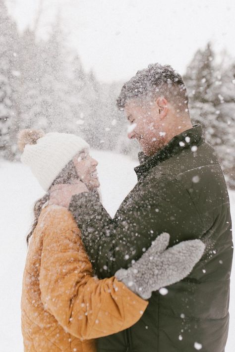 Snowy Engagement Photos, Gettin Hitched, Big Bear, Engagement Pictures, Engagement Couple, Wedding Pictures, Engagement Session, Wedding Engagement, Engagement Photos