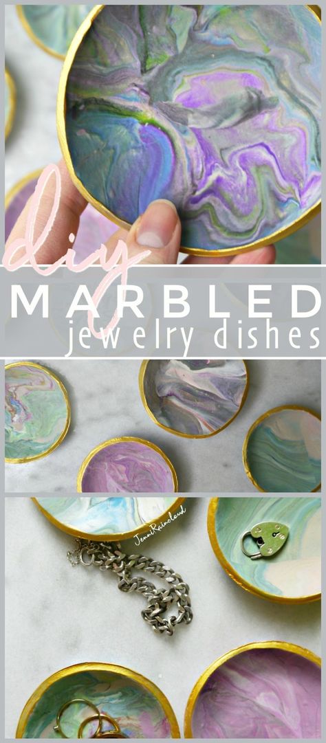 DIY Marbled Clay Jewelry Dishes - Jenni Raincloud Jewelry Dish Diy, Clay Dishes Diy, Diy Jewellery Dish, Armoire Ideas, Clay Jewellery Holder, Clay Dishes, Jewelry Dishes, Boho Jewelry Diy, Diy Outfits