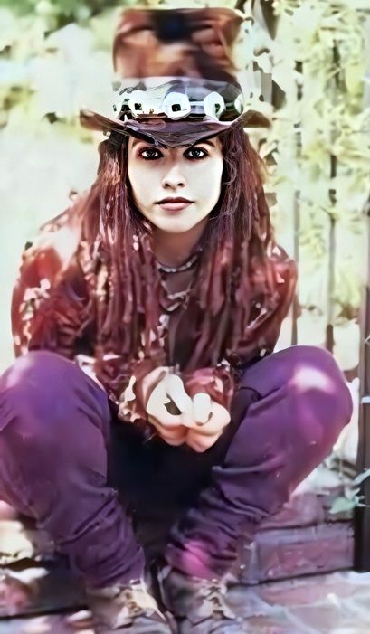 Linda Perry Sean Yseult, 4 Non Blondes, Linda Perry, Dreads Girl, Jackson Browne, Witch Stuff, Women Of Rock, Hippie Love, Barbra Streisand